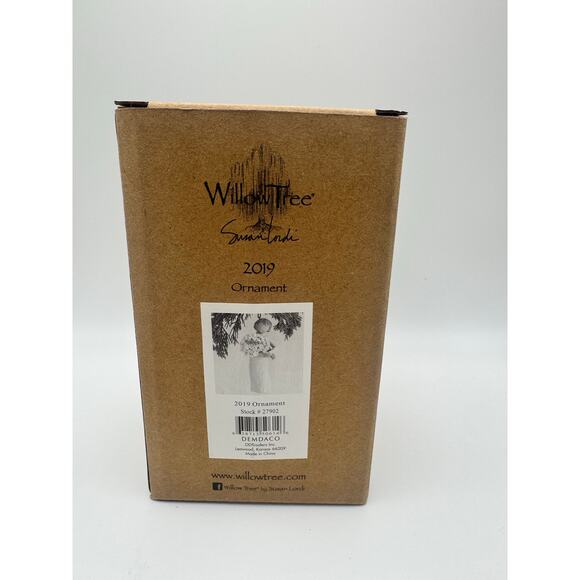 Willow tree Susan Lordi Abundance 2019 Ornament - Picture 3 of 7